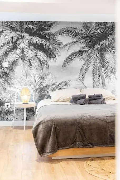 Jungle Room De Charme Marseille 0*,
